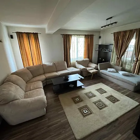 Promenada House Крайова