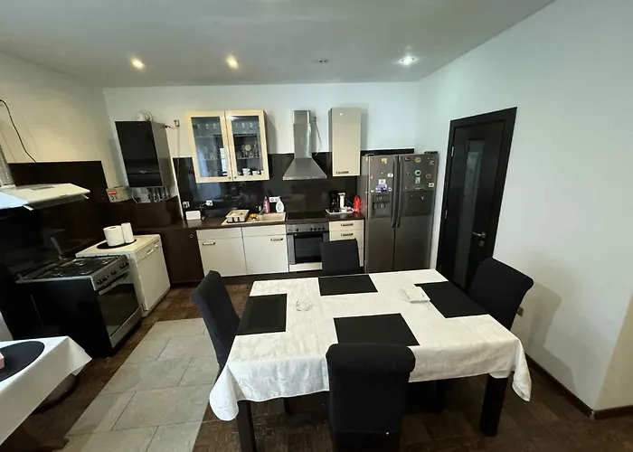 Villa Promenada House *